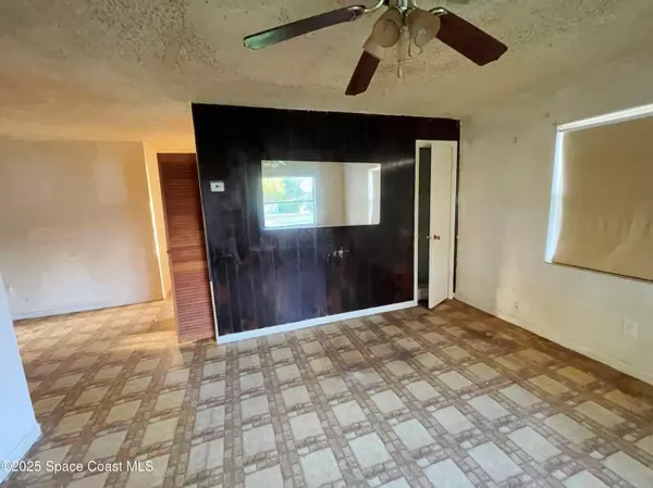 Cocoa, FL 32922,919 Fern AVE