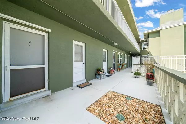 Cocoa Beach, FL 32931,152 Crescent Beach DR