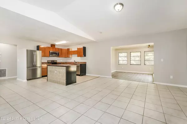 Port St. Lucie, FL 34983,701 NW Grenada ST