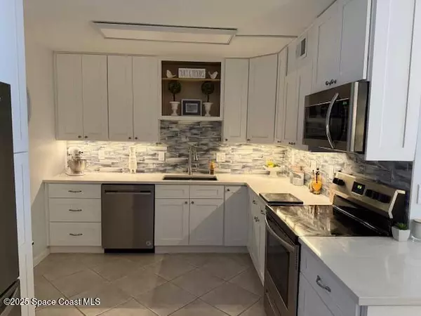 Indialantic, FL 32903,2700 N Highway A1a ##16-202