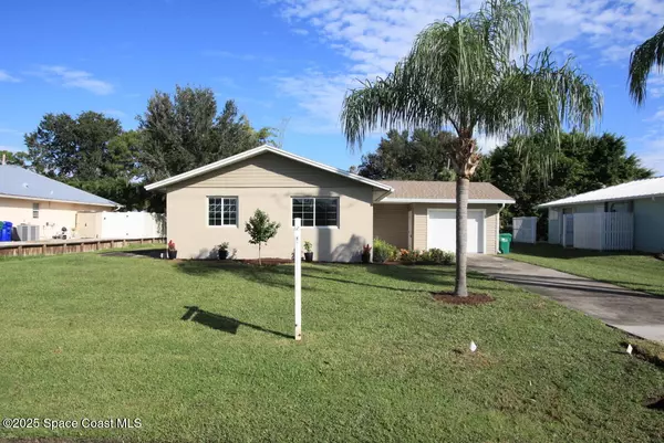 572 Orange AVE, Sebastian, FL 32958