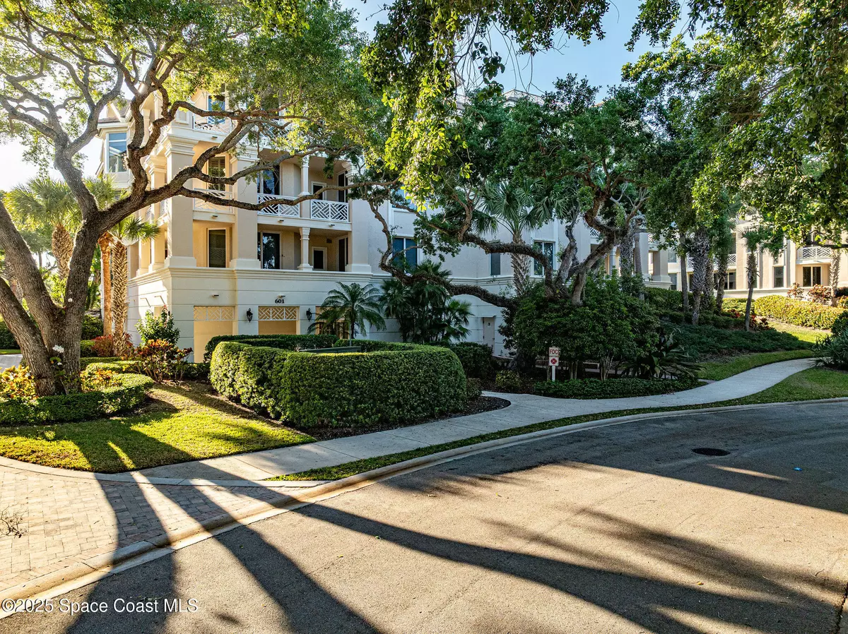 Indian River Shores, FL 32963,601 N Swim Club DR #Pha