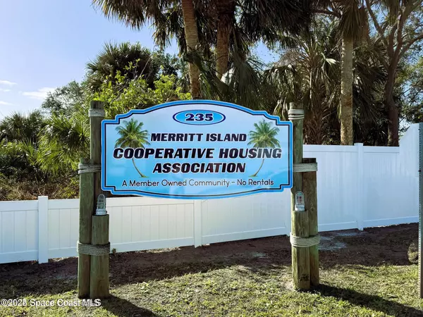 205 Buccaneer AVE #C1-104, Merritt Island, FL 32952