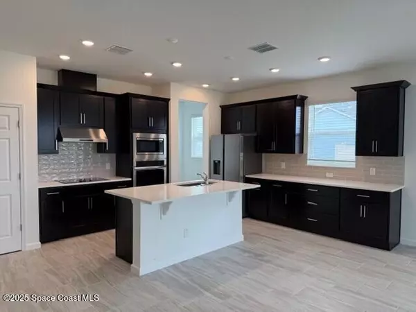 Palm Bay, FL 32907,938 Soleway AVE NW