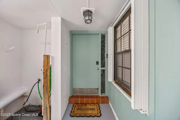 Satellite Beach, FL 32937,194 Queens Ct CT