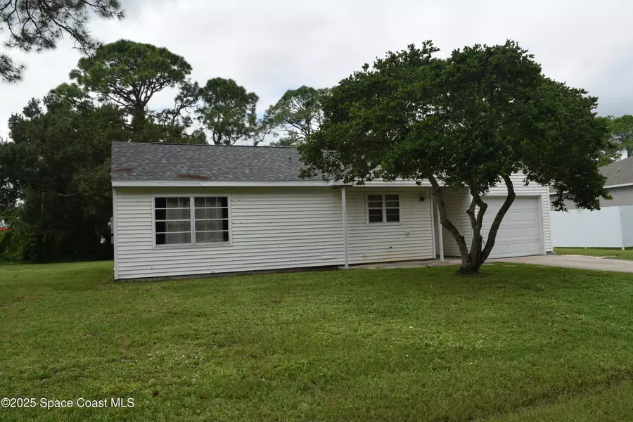 1234 Randy AVE SE, Palm Bay, FL 32909