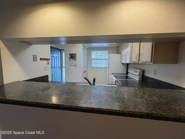 Titusville, FL 32780,1900 Knox Mcrae DR #205g