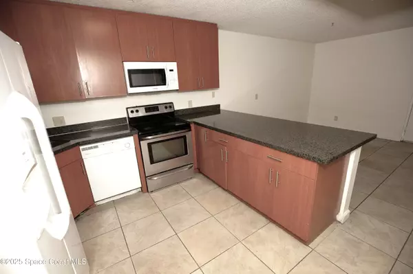 Palm Bay, FL 32905,1608 Sunny Brook LN NE #E203