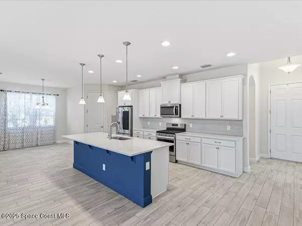 Melbourne, FL 32940,7921 Mocan CT