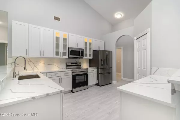 Merritt Island, FL 32953,196 Sykes Loop DR