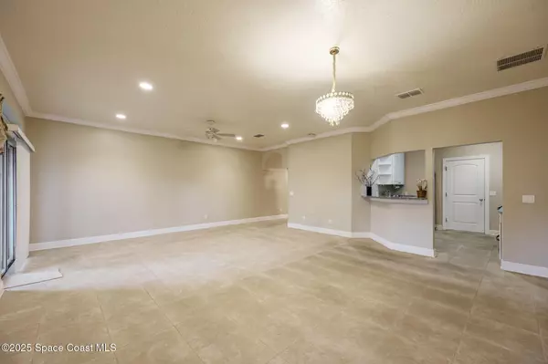 Melbourne, FL 32935,1800 Kole PL #104