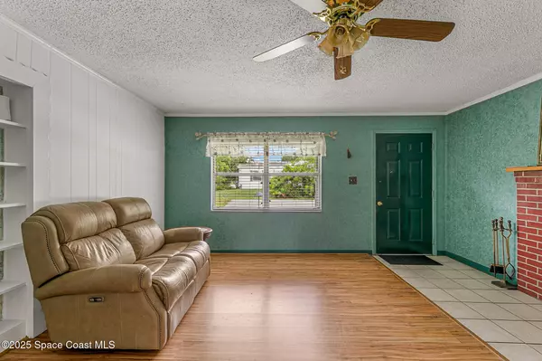 Melbourne, FL 32935,550 Hoot Owl CT