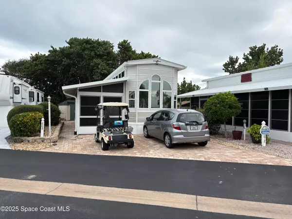 607 Pier LN #543, Melbourne Beach, FL 32951