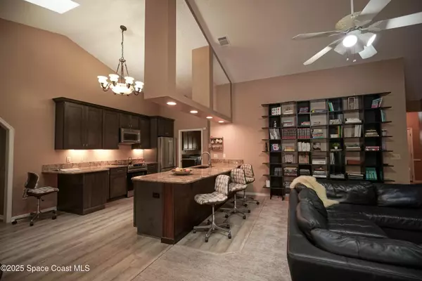 Orlando, FL 32835,4433 Winderwood CIR