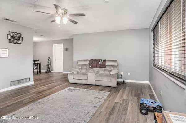 Daytona Beach, FL 32119,706 Boston AVE