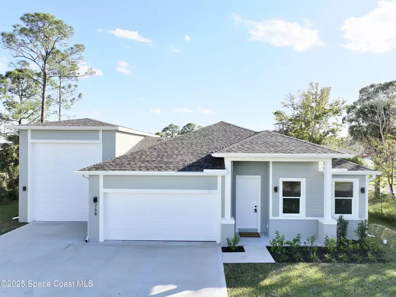105 Delia AVE NW, Palm Bay, FL 32907