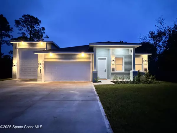 105 Delia AVE NW, Palm Bay, FL 32907