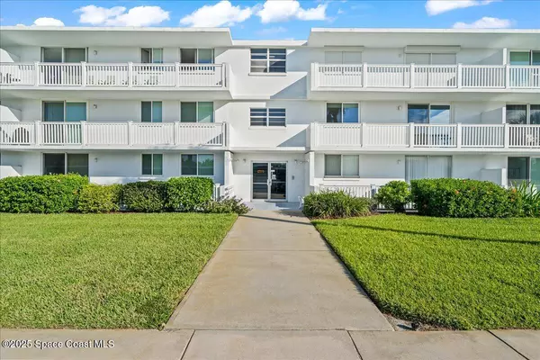 Cocoa Beach, FL 32931,3190 N Atlantic AVE #319