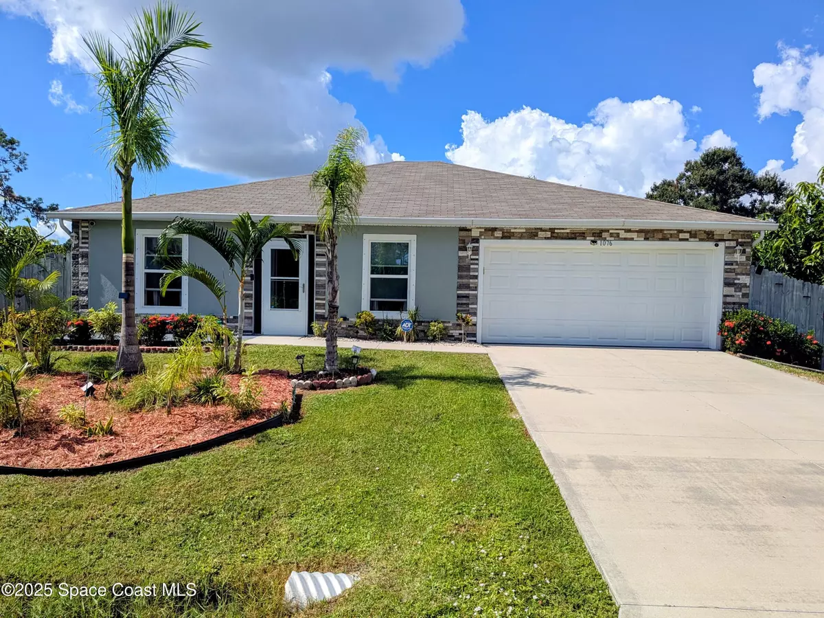 Palm Bay, FL 32909,1076 Alminar AVE SE