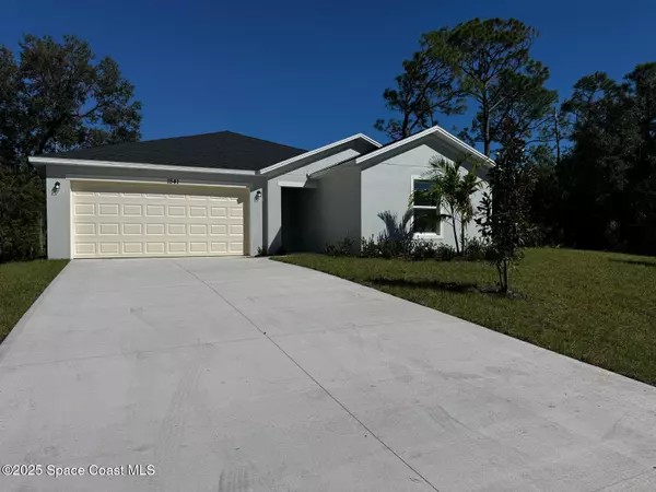 1541 Newport ST SE, Palm Bay, FL 32909