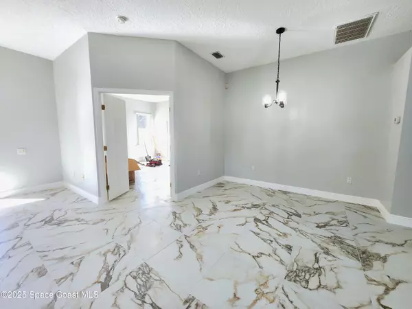 Melbourne, FL 32940,501 Carmel DR