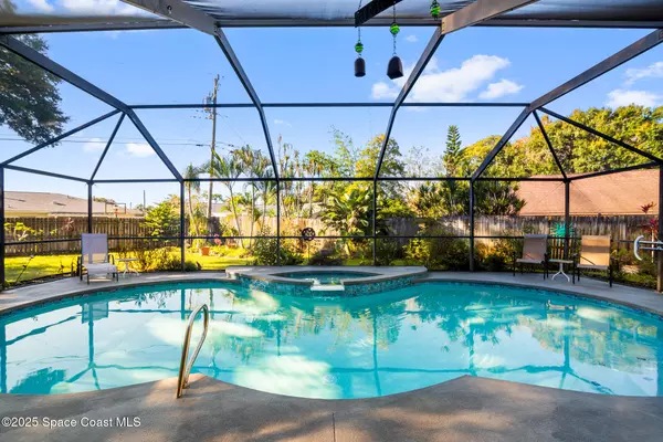 Rockledge, FL 32955,933 Yorktowne DR