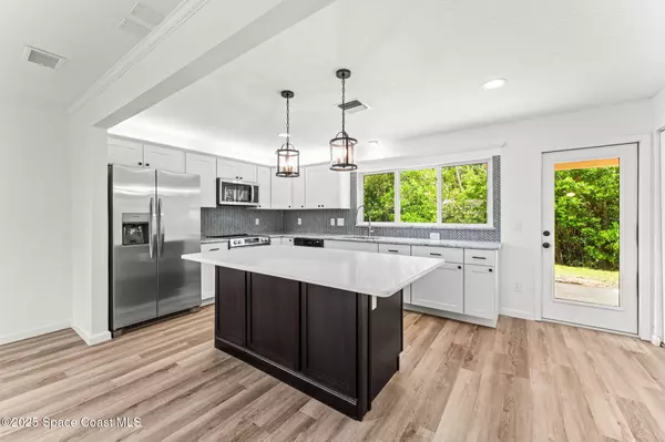 Melbourne Beach, FL 32951,332 Nikomas WAY