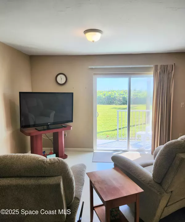 Cocoa Beach, FL 32931,6401 Azure LN #B4