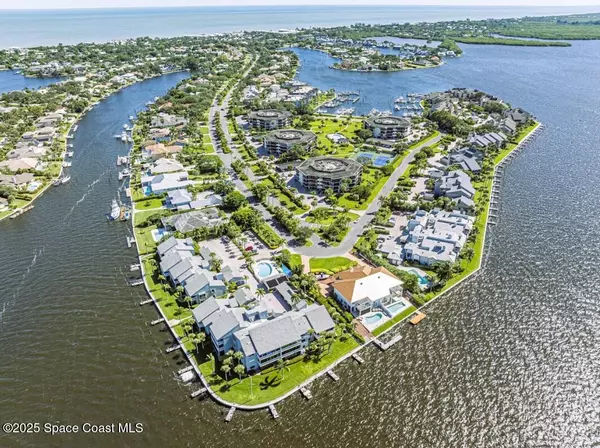 Vero Beach, FL 32963,1821 Mooringline DR #2