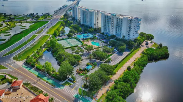 Titusville, FL 32796,5 Indian River AVE #1204