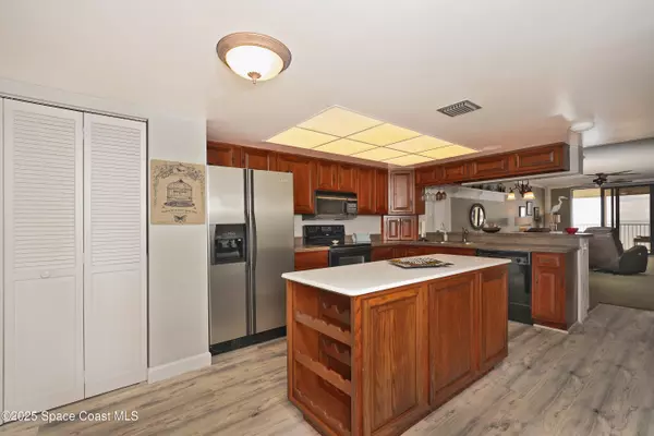 Cocoa Beach, FL 32931,830 N Atlantic AVE #B1703