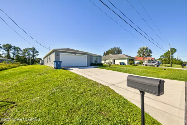 Palm Bay, FL 32909,318 Silver Frost ST SE