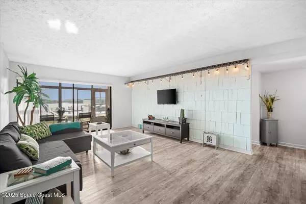 Cocoa Beach, FL 32931,1611 Minutemen CSWY #107-Hh