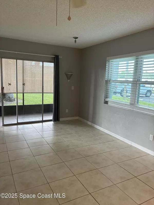 Satellite Beach, FL 32937,467 Ibis LN #8-12