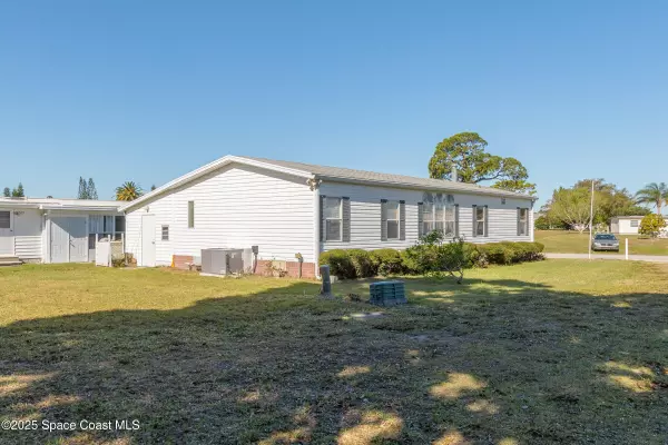 Palm Bay, FL 32907,251 Blossom LN NE