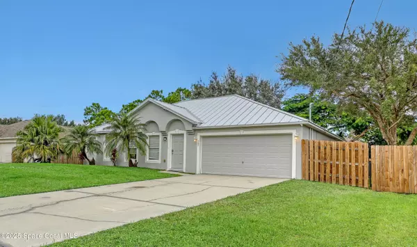 565 Lamon ST SW, Palm Bay, FL 32908