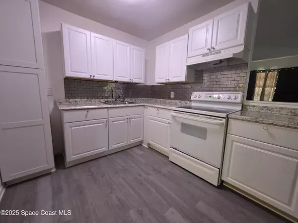 Melbourne, FL 32901,747 E University BLVD