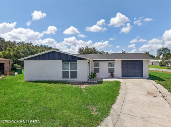 668 John Hancock LN, Melbourne, FL 32904