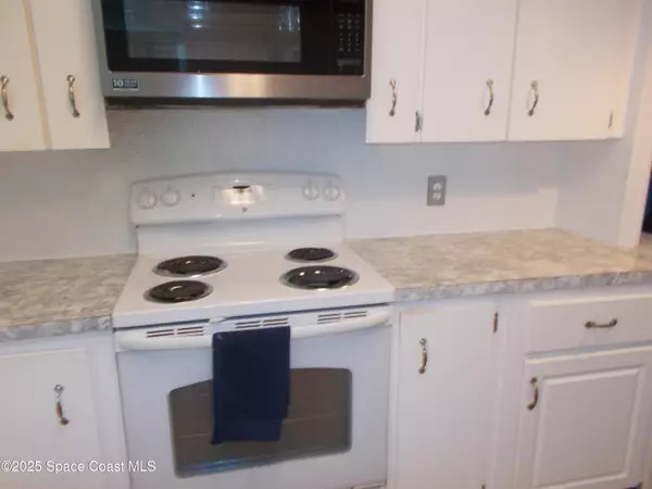 Barefoot Bay, FL 32976,836 Hyacinth CIR E