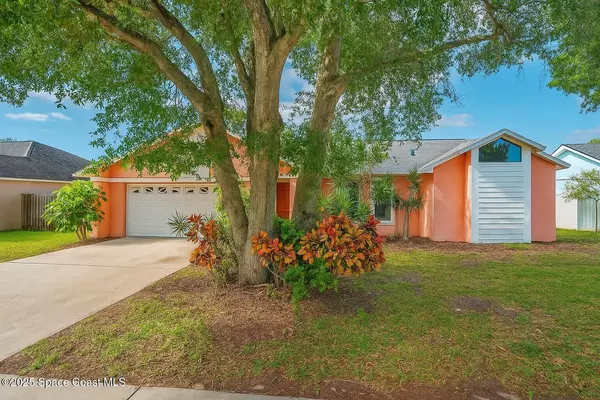 385 Island Oaks PL, Merritt Island, FL 32953