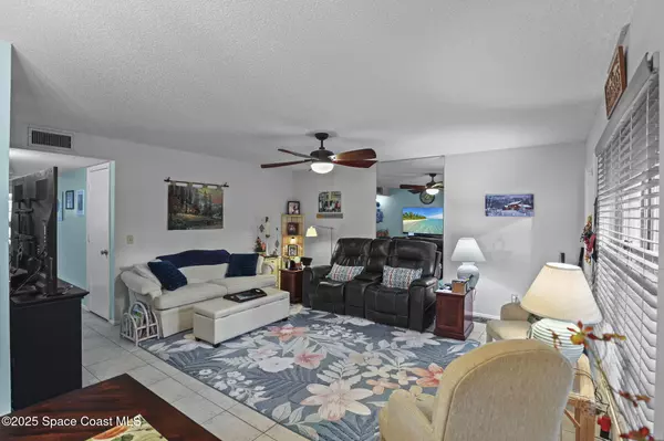 Vero Beach, FL 32962,47 Vista Gardens TRL #102