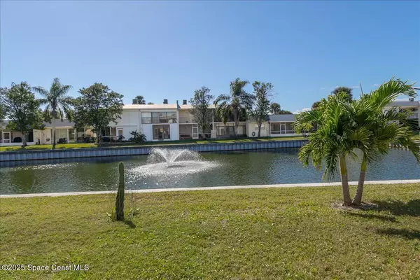 Satellite Beach, FL 32937,406 Meadowlark LN #4-12a