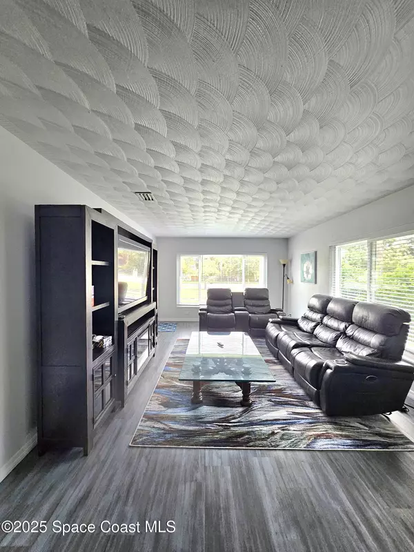 Melbourne, FL 32901,501 E Fee AVE