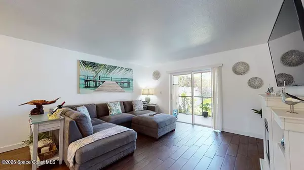 Cocoa Beach, FL 32931,212 Cleveland AVE