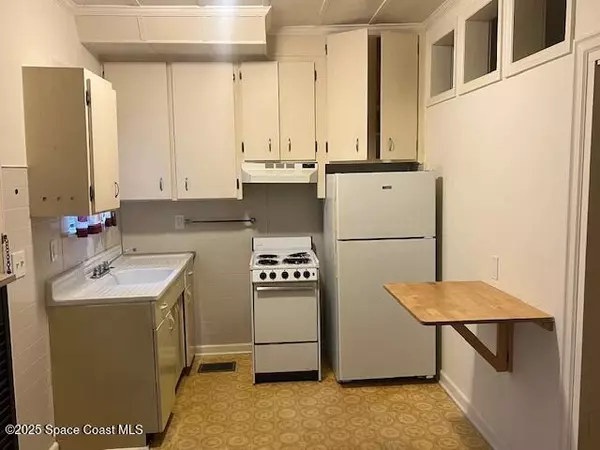 Rockledge, FL 32955,803 Rockledge DR #2