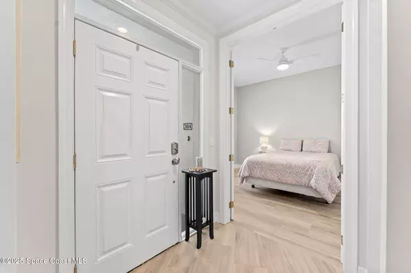 Merritt Island, FL 32952,420 Moore Park LN #304