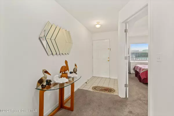 Cape Canaveral, FL 32920,8700 Ridgewood AVE #A204