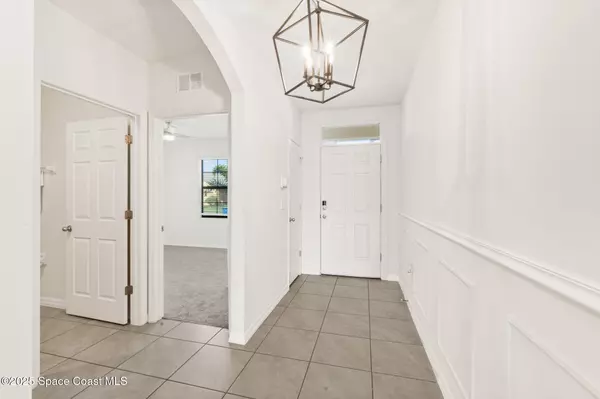 Palm Bay, FL 32909,1854 Capital DR SE