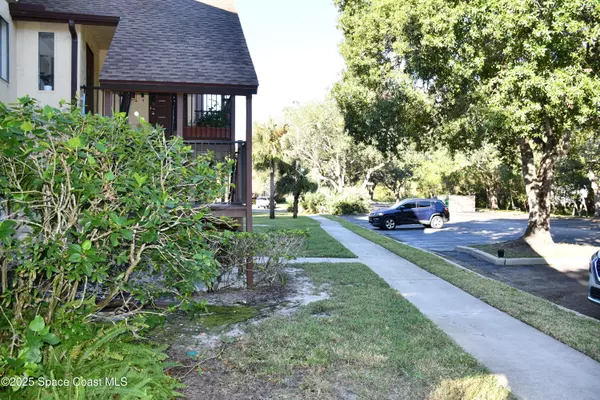 Melbourne, FL 32904,7821 Maplewood DR #403