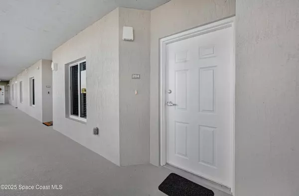 Titusville, FL 32780,1825 Riverside DR #204